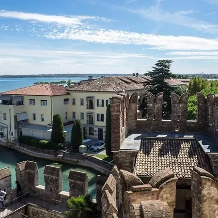 Giardino - Centrico Con Piscina Apartment